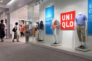 Uniqlo, Zara, H&M sales exceed W1tr