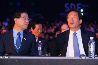 Seoul mayor race a battle of opposites