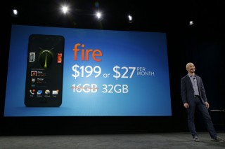 Amazon unveils smartphone to take on Apple, Samsung