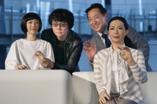 Woman or machine? New robots look creepily human