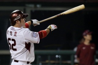 Milestones in sight as offense rules Milestones in sight as offense rules