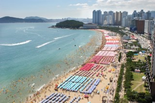 [Weekender] Koreans suffer from stressful summer vacations