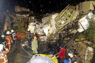 Taiwan plane crash kills 48, injures 10