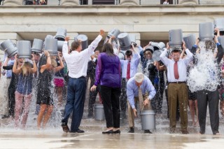 [Newsmaker] Ice Bucket Challenge changes nonprofit world