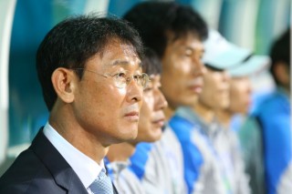 [Asian Games] Korean women’s football coach tells players to ‘stay humble’