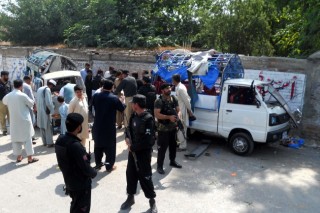 Suicide attack, bomb blast in Pakistan kill 10