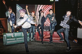 GO CRAZY with 2PM in Los Angeles!