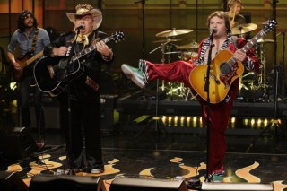 [Herald Review] Black full of gut-busting humor in Tenacious D concert