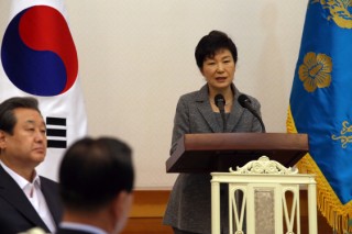 President Park Geun-hye slams rumormongering