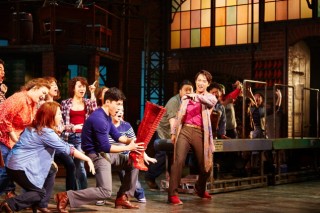 [Herald Review] ‘Kinky Boots,’ if your spirit needs lifting