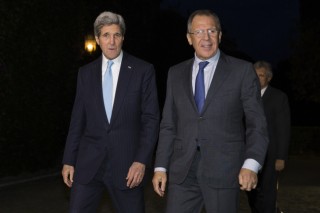 Kerry, Lavrov meet on Ukraine tensions