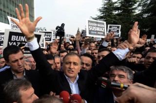 At least 24 journalists, police detained in Turkish raids