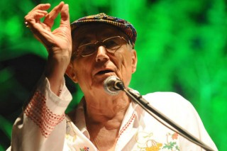 ‘Angry young poet’ Yevtushenko hospitalized