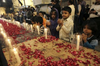 Carnage as Taliban storm Pakistan school, kills 141