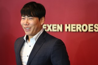 Kang Jung-ho aims to ‘shatter stereotypes’ of Asians in big leagues