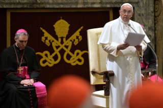 Pope criticizes Vatican bureaucrats