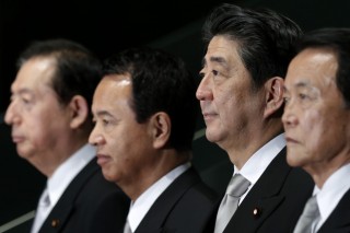 Japan unveils $29b stimulus package Japan unveils $29b stimulus package