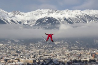 (Photo News) Head in the clouds