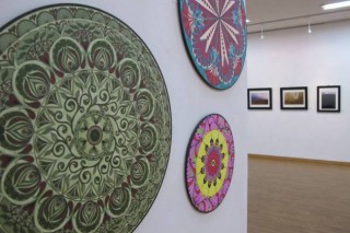 Daejeon expats open own art gallery