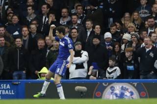 Chelsea moves 2 points clear of City at top of EPL