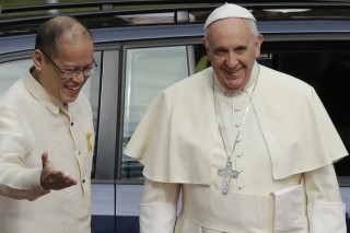 Pope demands Philippine leaders end ‘scandalous’ inequalities