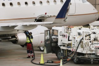 Why cheaper fuel won’t mean lower airfares anytime soon