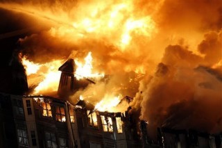 Hundreds displaced in New Jersey apartment building fire