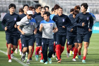 Korea looks to end long cup drought