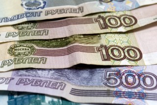 Russia unveils anti-crisis plan to save banks