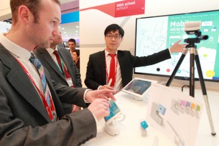 KT shows off futuristic 5G technologies at MWC