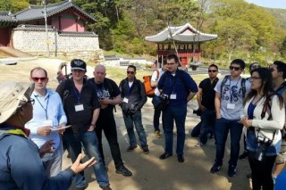 Bloggers get guided Namhansanseong tour