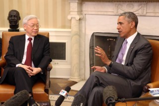 [Newsmaker] Obama holds talks with Vietnam party chief