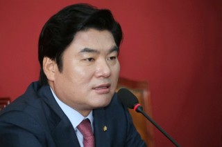 Four-term lawmaker named as floor leader of ruling party