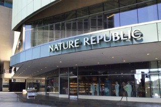 Nature Republic opens store on Wilshire Boulevard, LA