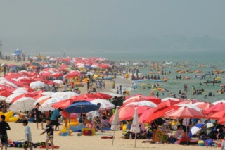 Heat wave sweeps across S. Korea, kills 3