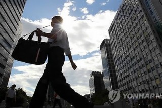 Korea tops ratio of underpaid workers in major economies