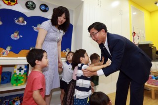 Only 20 percent of Korean kindergartens offer early morning programs