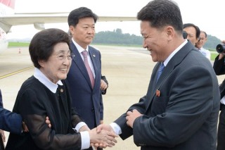 Ex-first lady embarks on schedule for Day 2 in N. Korea