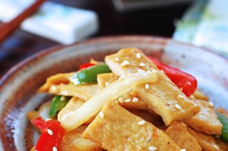 Eomuk Bokkeum (Stir-fried fish cakes)