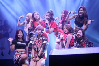 Twice’s ‘Story Begins’