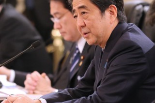 [Newsmaker] Abe in Seoul amid frosty ties