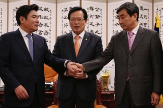 Saenuri pushes ahead with budget review