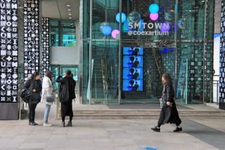 SMTOWN builds K-pop mecca SMTOWN builds K-pop mecca