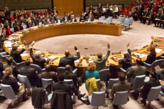 U.N. unanimously approves ‘all necessary measures’ to fight IS