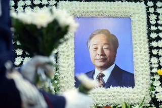 Ex-President Kim YS dies at 87