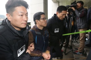 Labor union chief leaves temple, arrested by police