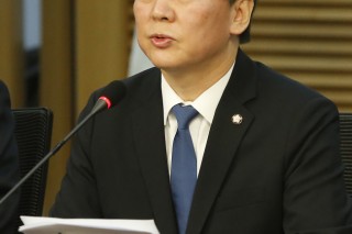 Ahn reveals new party plan