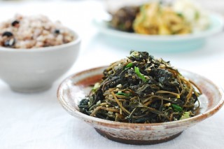 Home Cooking: Chwinamul bokkeum (Sauteed aster scaber)