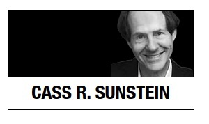 [Cass R. Sunstein] Top court needs minimalist justices　