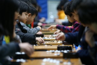 AI battle sparks Go wave in Korea